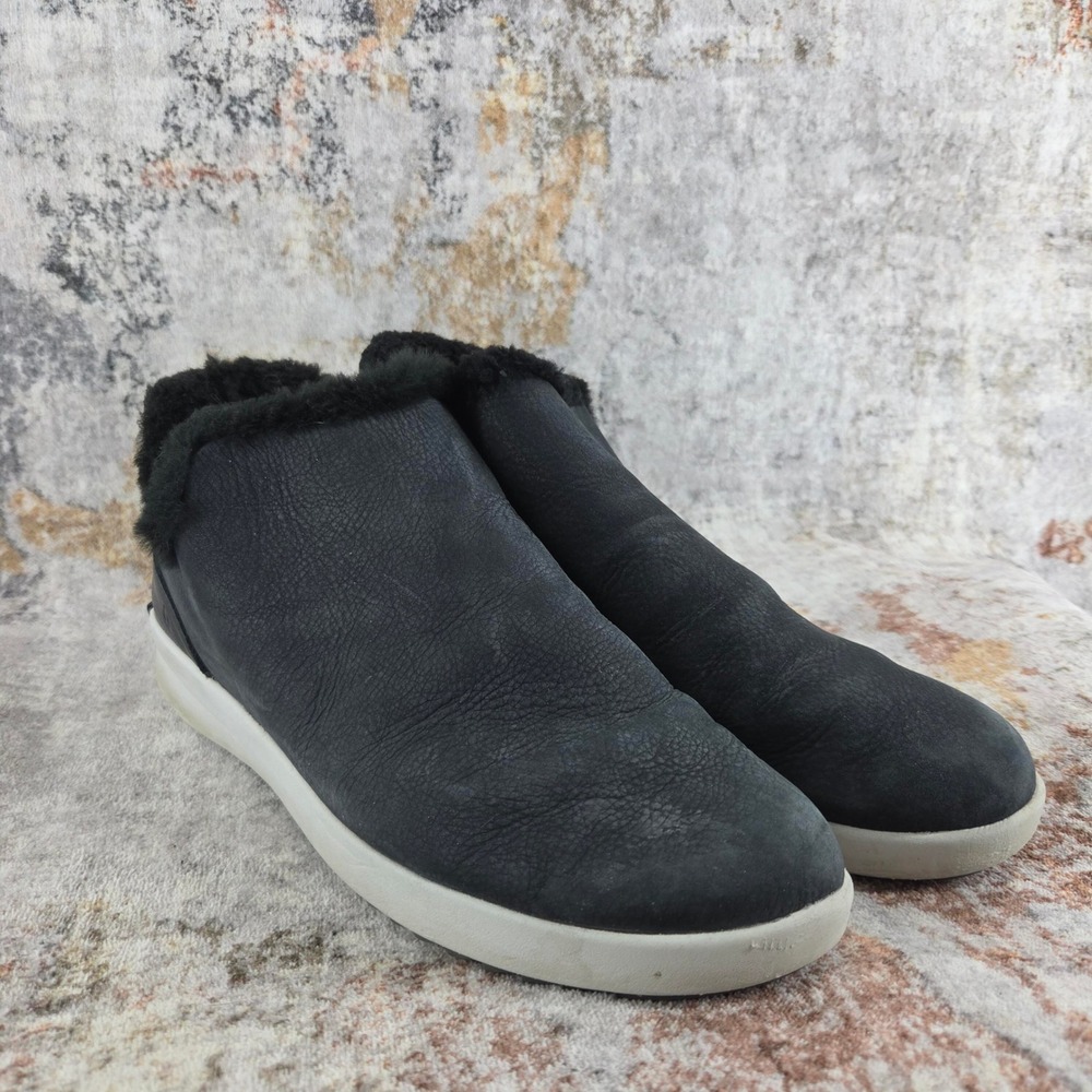 OluKai Malua Hulu Slip On Shoes Womens 11 Black Leather Faux Shearling Comfort